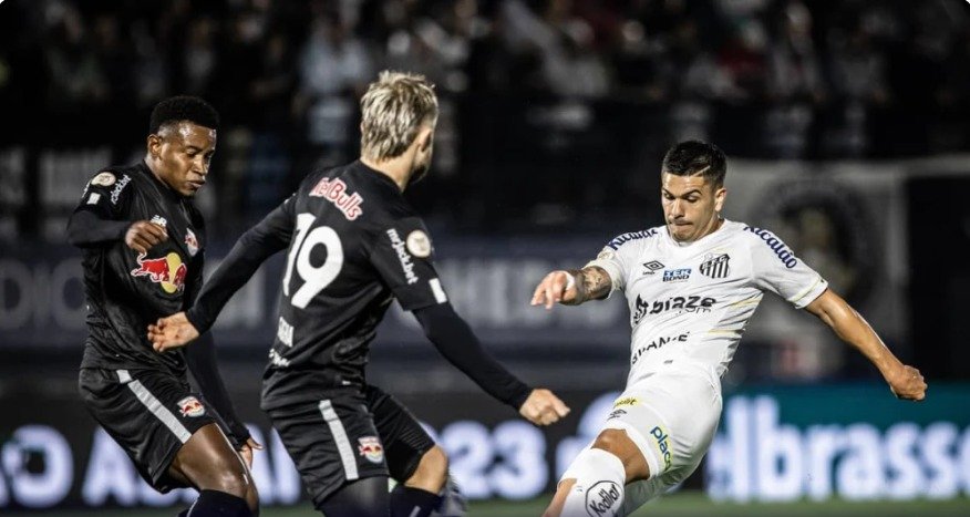 Santos Define Time para Bragantino: Barreal Titular e Desfalque Importante no Meio-Campo