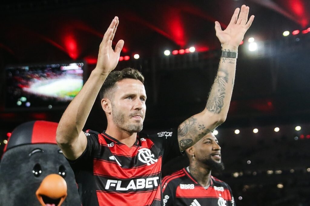 Flamengo: Saúl Lidera Corrida Contra Estudiantes; Veja Desempenho Físico dos Atletas