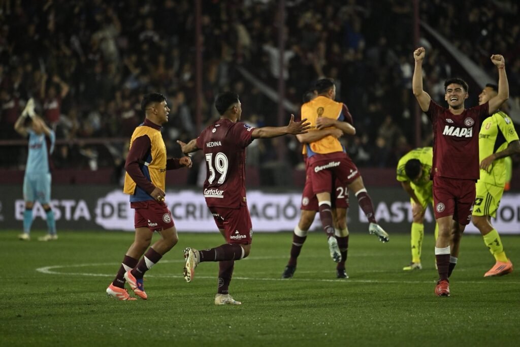 Lanús Bate Universidad de Chile e Disputará Final da Sul-Americana Contra Atlético-MG