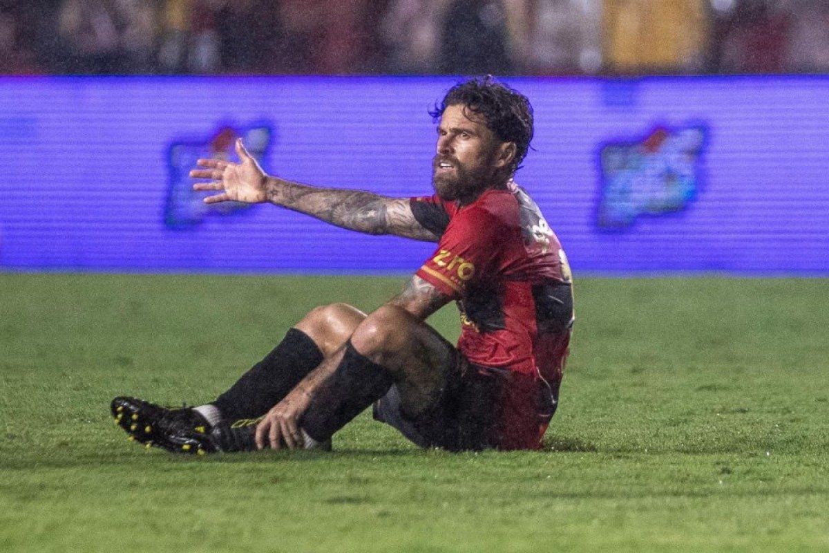 No clima do Halloween, confira os maiores pesadelos de jogadores e clubes da Série A