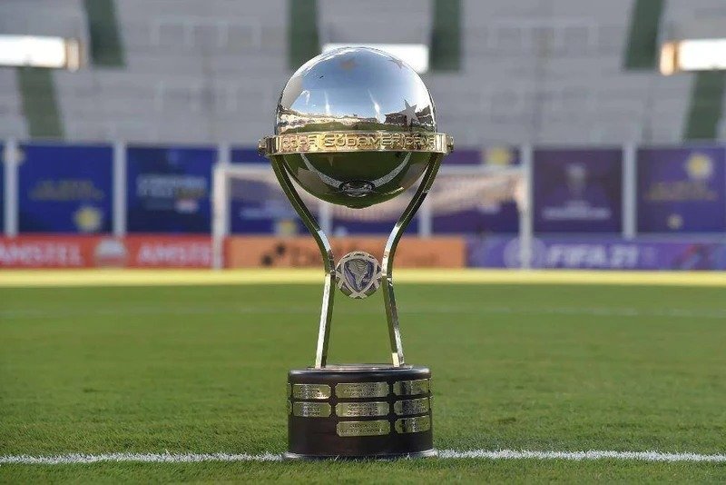 Final Sul-Americana 2025: Lanús e Atlético-MG Decidem Troféu no Paraguai