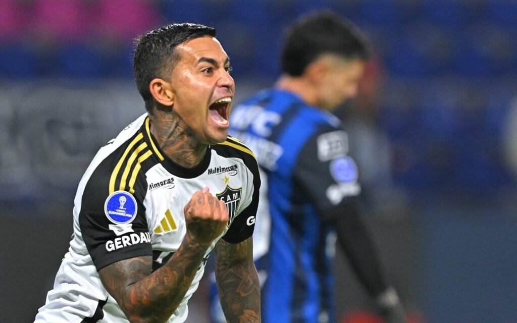 Dudu desencanta e garante empate crucial do Atlético-MG