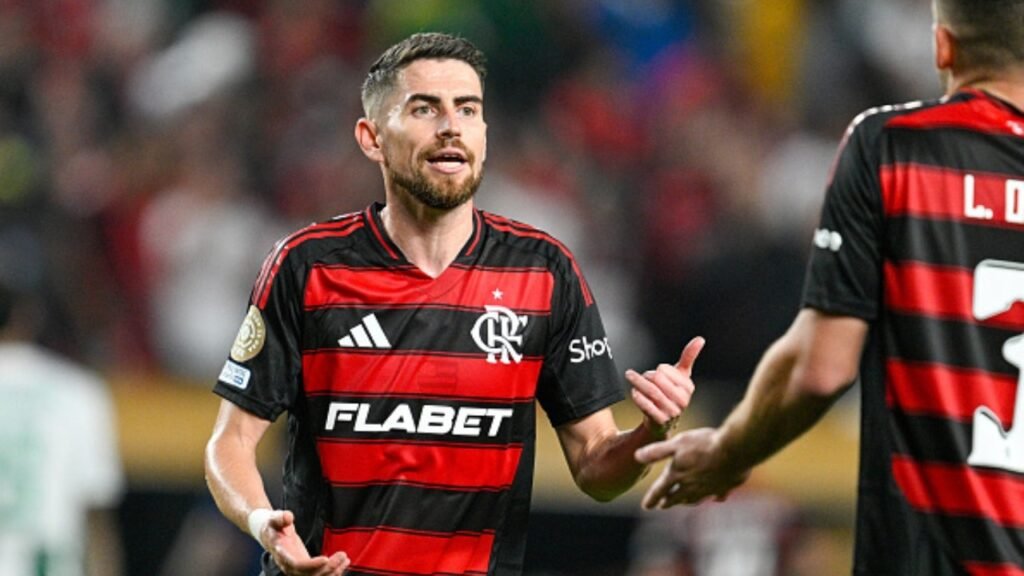 Flamengo Definido: Jorginho e Arrascaeta Confirmados Contra o Cruzeiro no Maracanã!
