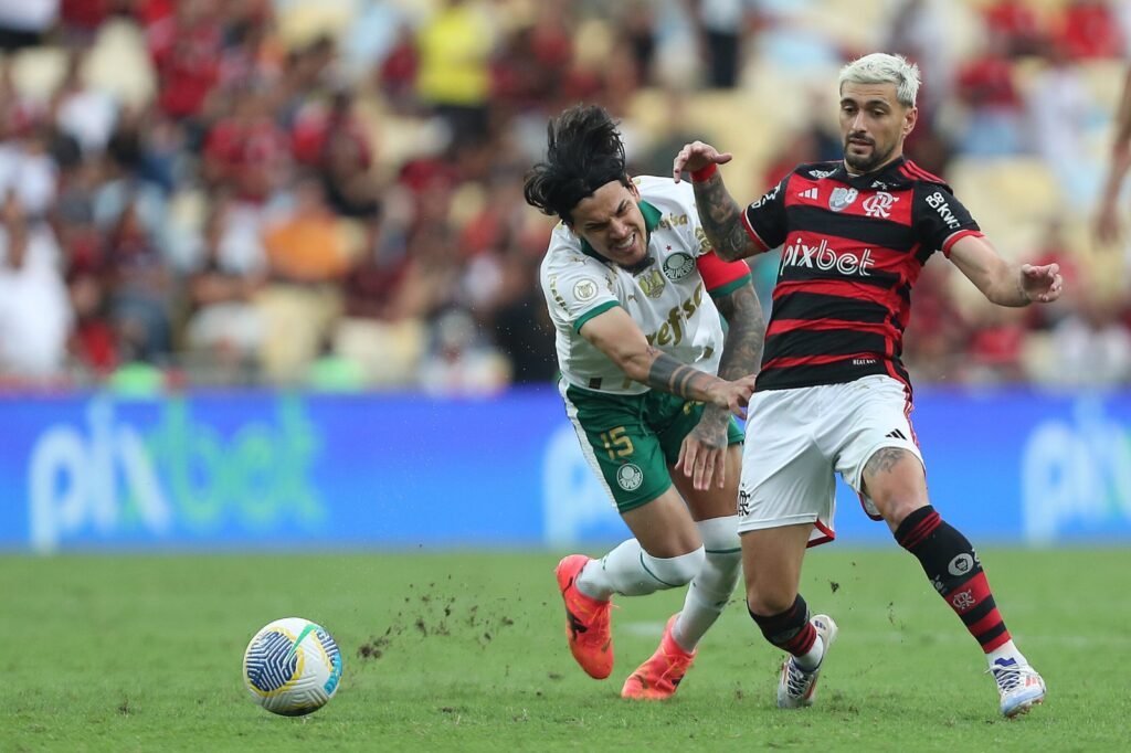 Flamengo x Palmeiras: Clima de Decisão no Brasileirão