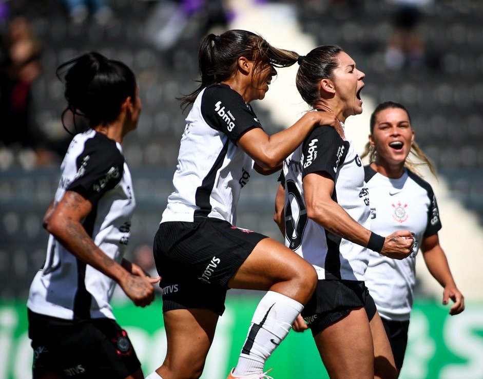 Timão Feminino Busca o Hexa na Libertadores: Detalhes da Estreia