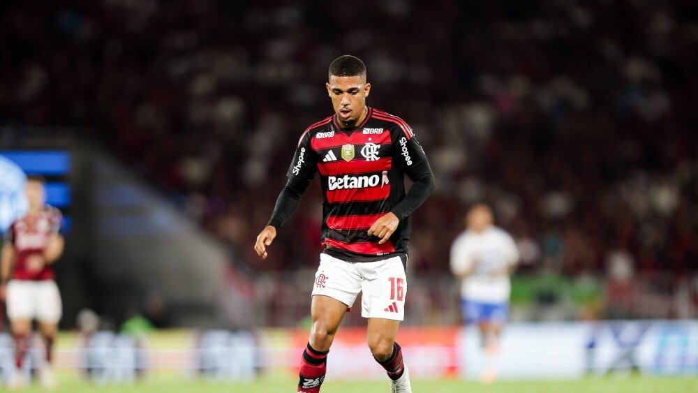 Filipe Luís analisa fase de Lino no Flamengo