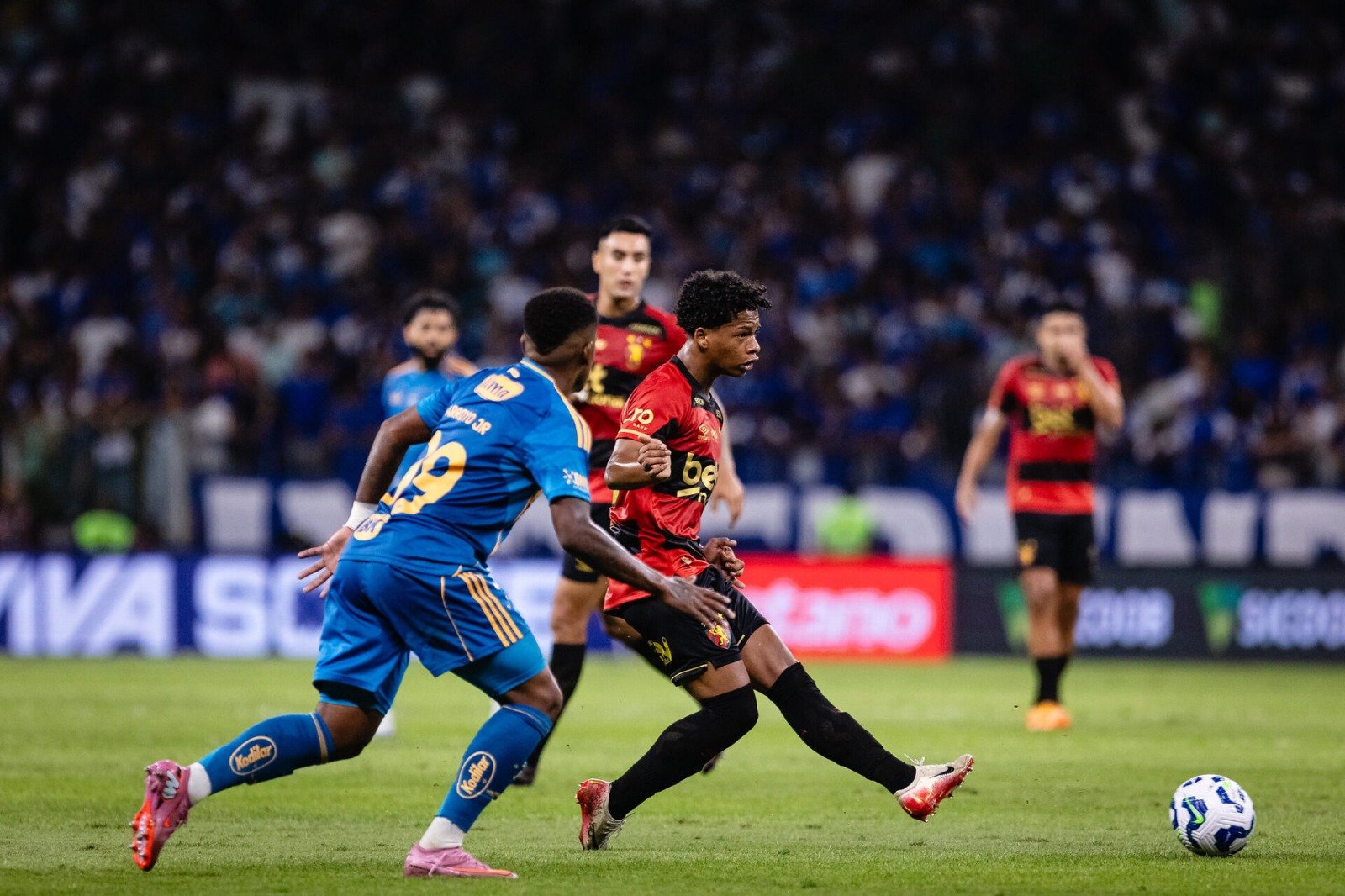 Cruzeiro x Sport: Arbitragem gera revolta