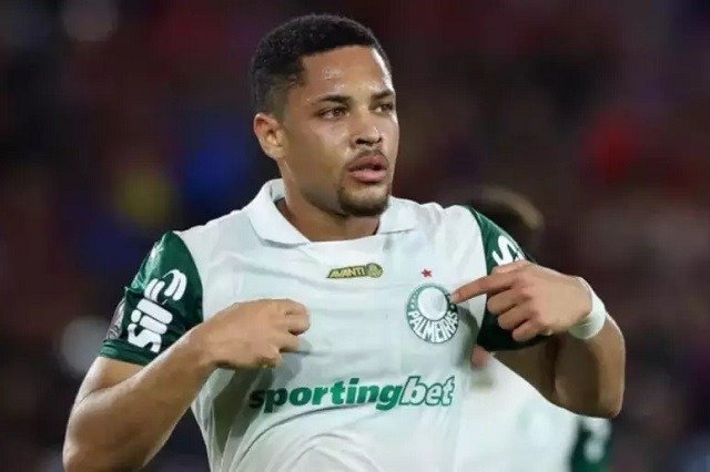 Vitor Roque Enquadrado por Ato Discriminatório