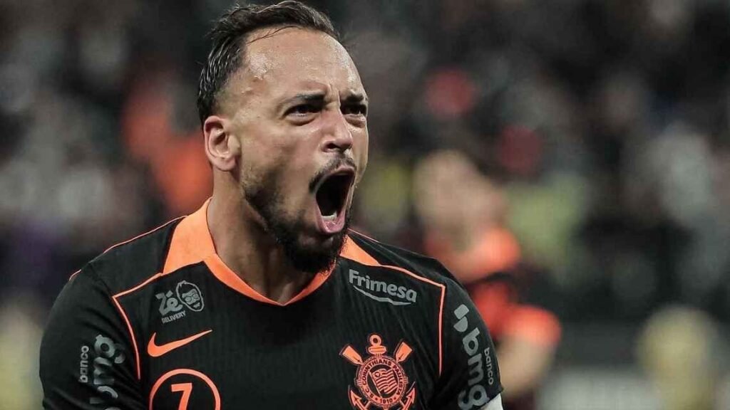 Maycon: Futuro no Corinthians Incerto Após Destaque