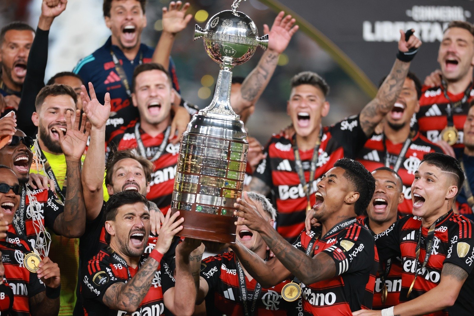 Flamengo Amplia Domínio: Quarta Conquista Consagra Nova Era