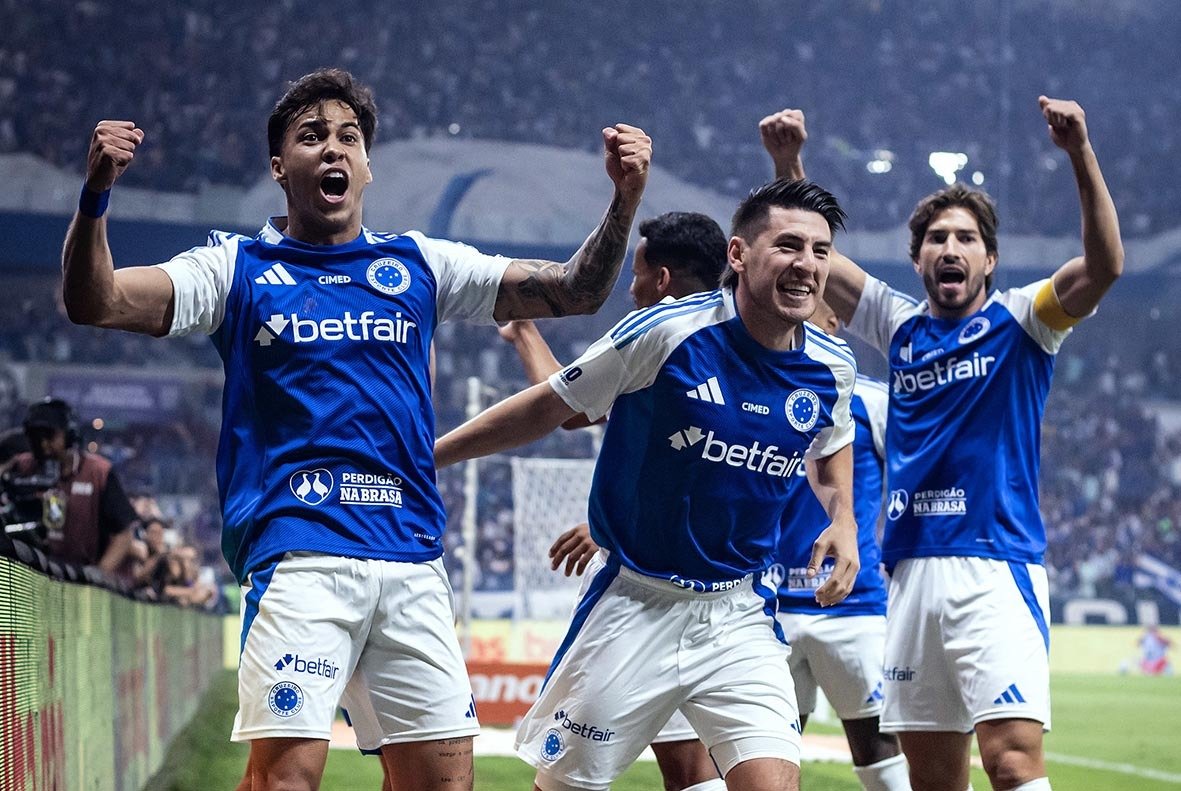 Cruzeiro Brilha: Destaques na Vitória Sobre o Grêmio