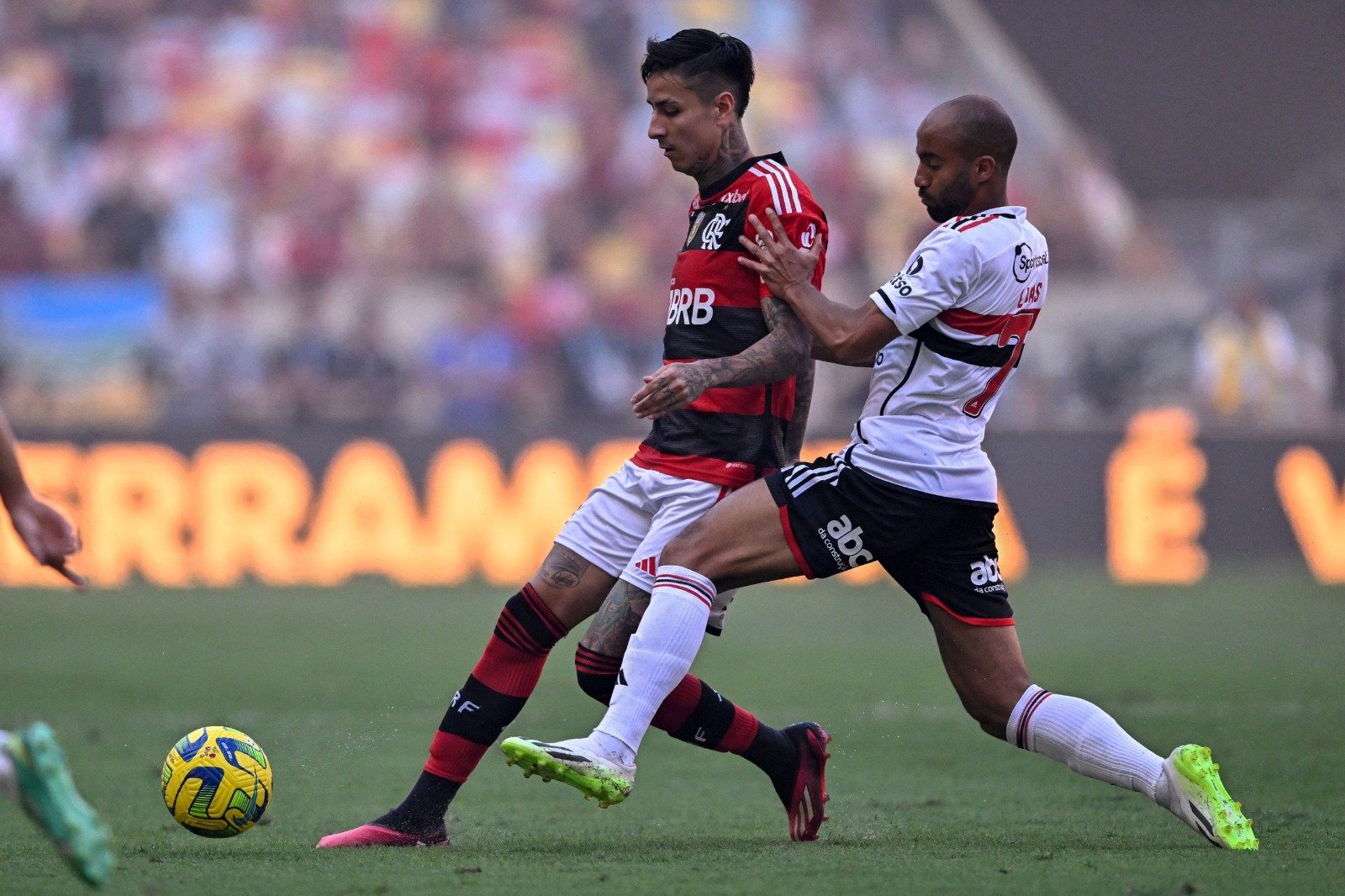 Flamengo e São Paulo se Encontram em Rodada Agitada do Brasileirão