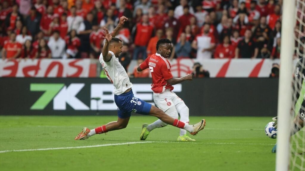 Internacional Cede Empate ao Bahia Após Abrir Vantagem no Brasileirão