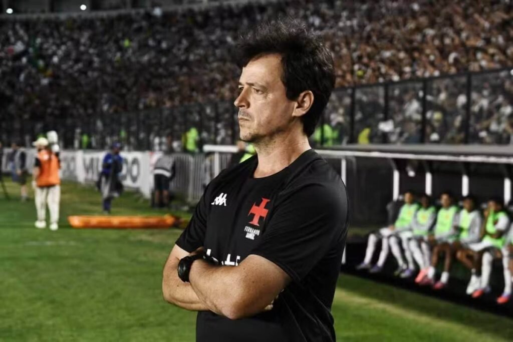 Diniz Critica Desempenho do Vasco e Rebate Repórter Após Derrota