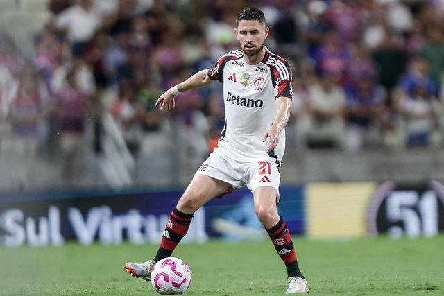 Flamengo: Desfalques, Retornos e Pendurados para o Confronto Decisivo Contra o Santos