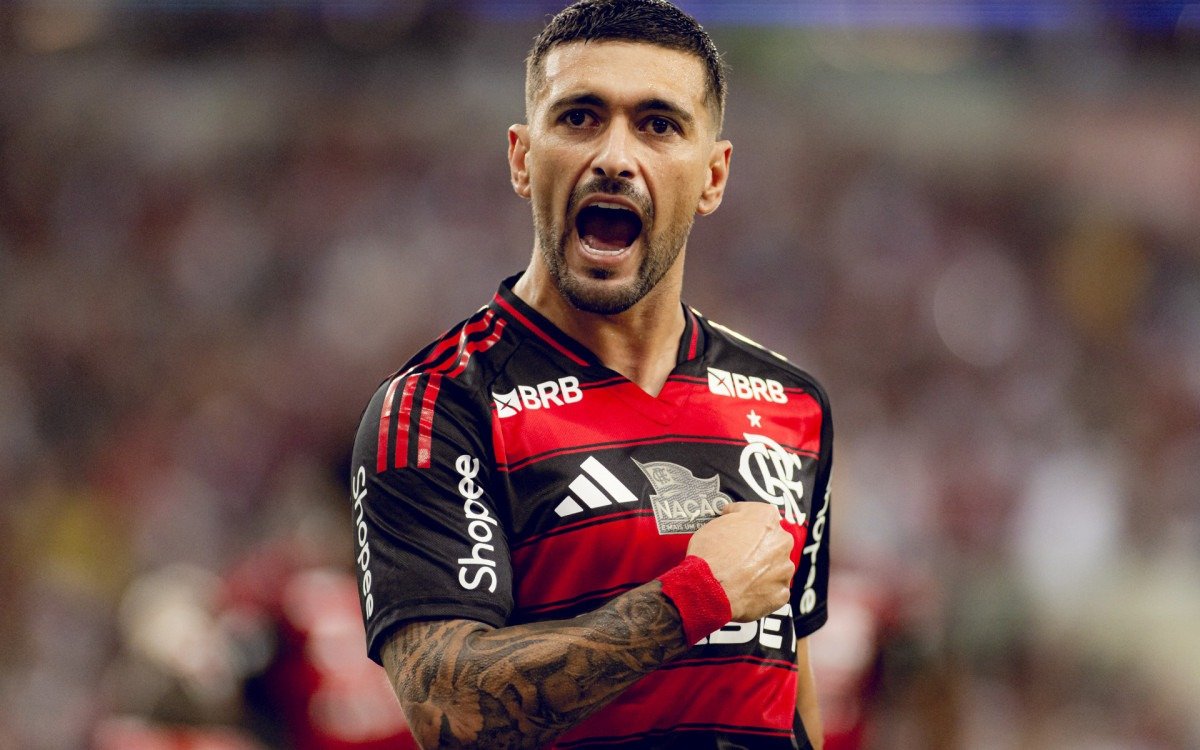 Arrascaeta Suspenso: Desfalque Confirmado no Flamengo Contra o Sport no Brasileirão