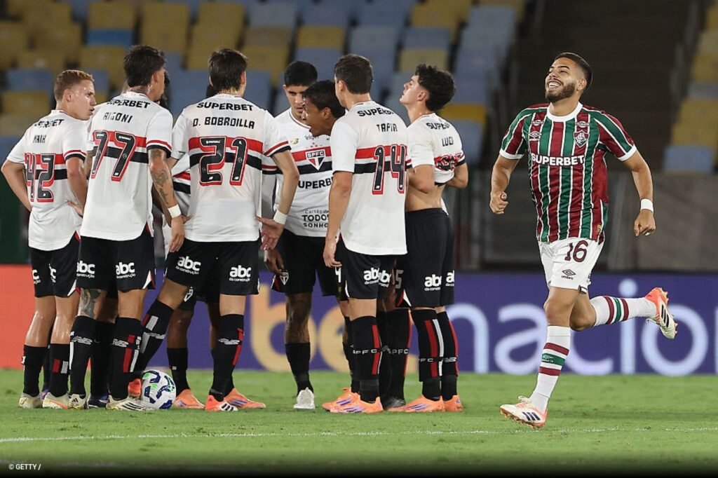 Goleada Histórica no Maracanã Garante Fluminense