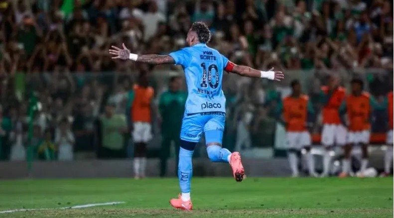 Neymar Brilha com Hat-Trick e Santos Escapa do Z4 em Vitória Sobre o Juventude