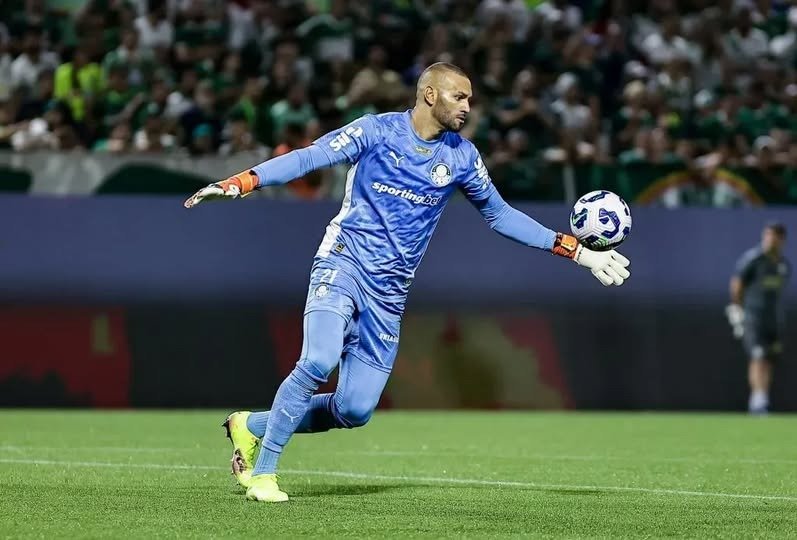 Grêmio acerta contratação de Weverton após saída do Palmeiras